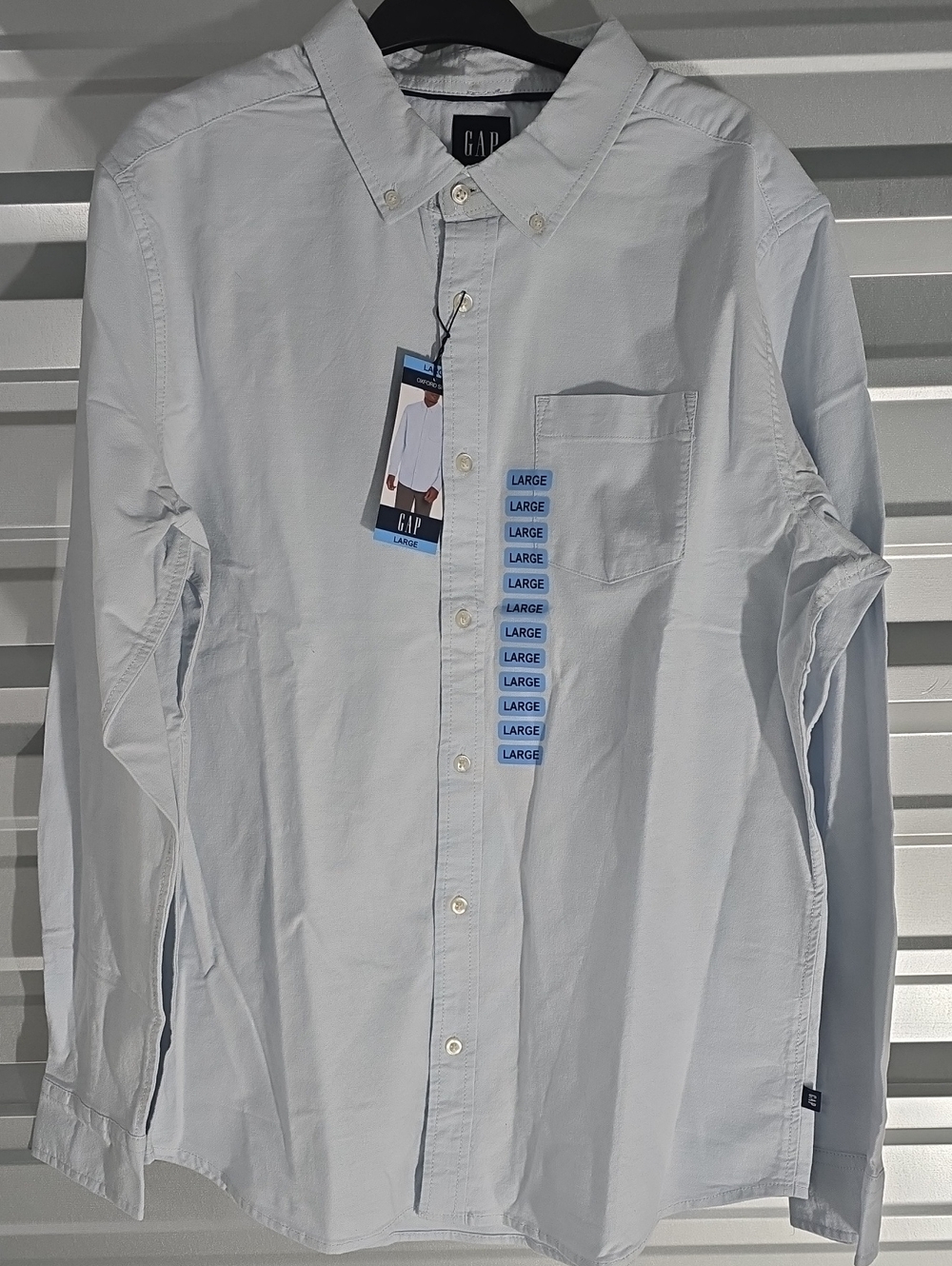 GAP Men’s Pale Blue Button-Down Shirt with Chest Pocket